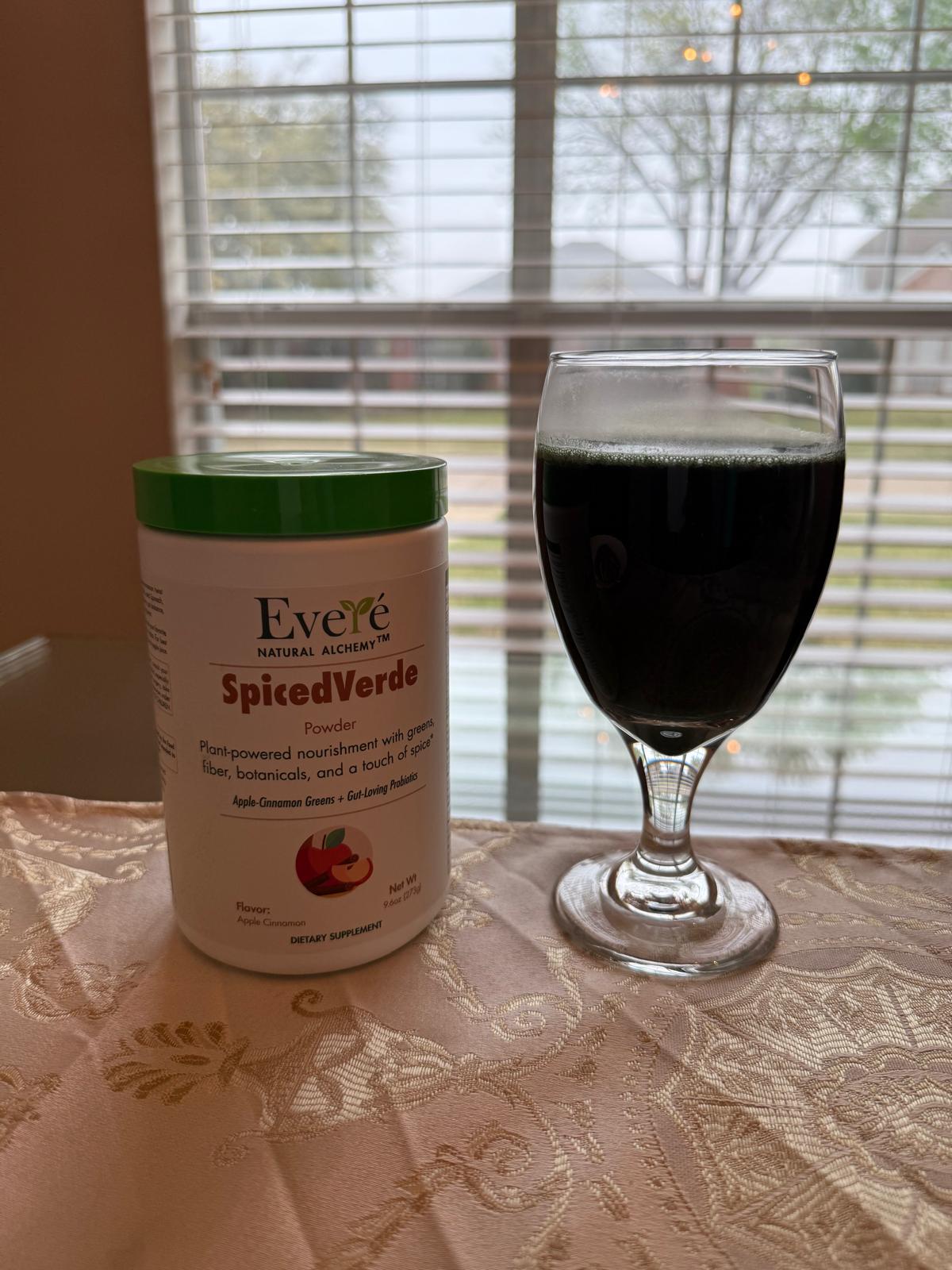 Everé SpicedVerde Greens Superfood Powder, Apple Cinnamon Flavor
